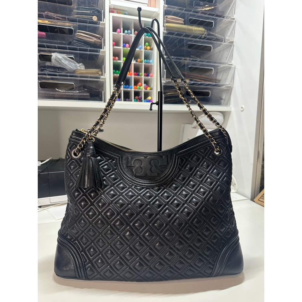 Women's Tory Burch Black Quilted Leather Shoulder Bag One Size Gold Chain - Picture 2 of 16